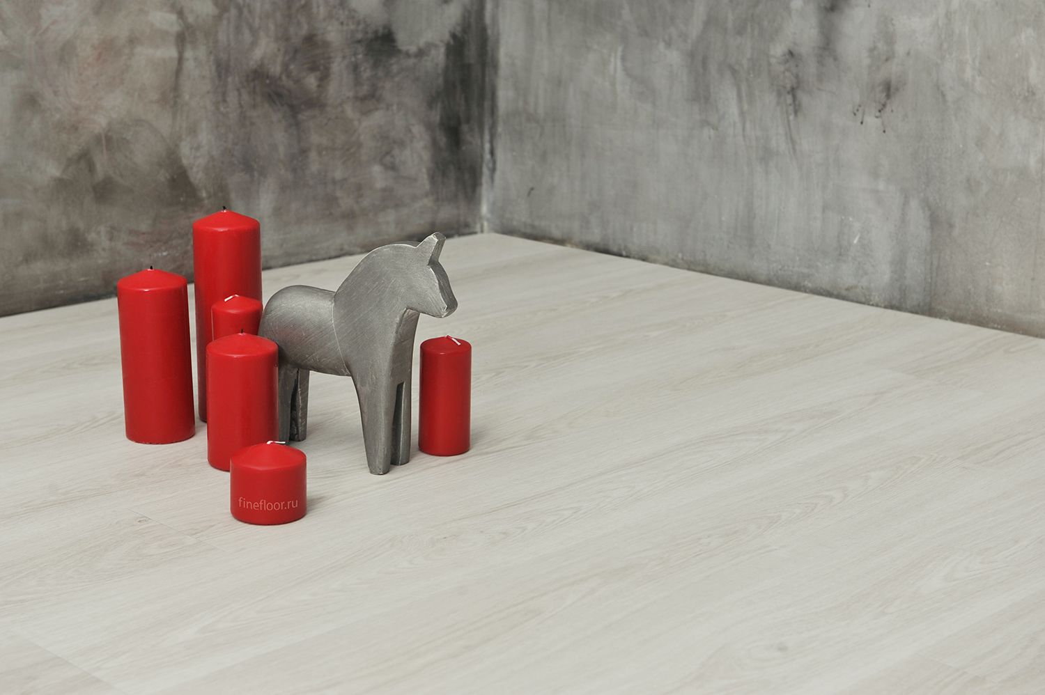 Кварцвиниловая плитка FineFloor замковая Light Дуб Безье FF-1325 1314×190×3,6 фото в интерьере Кварцвиниловая плитка FineFloor замковая Light Дуб Безье FF-1325 1314×190×3,6 фото в интерьере